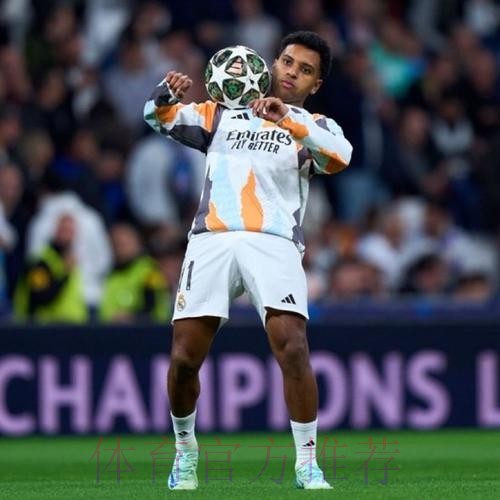 罗马诺:罗德里戈不考虑也没兴趣离队 他热爱皇马 罗马诺:罗德里戈不考虑也没兴趣离队 他热爱皇马